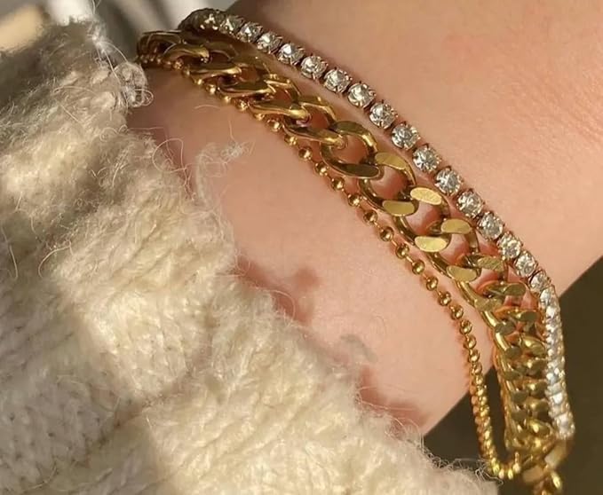 سوار فاخر بتصميم ثلاث طبقات مرصع بأحجار الزركون البراقة من الستانلس ستيل عالي الجودة، يجمع بين الأناقة العصرية والفخامة اللامتناهية، ، من فيروز جوليري .