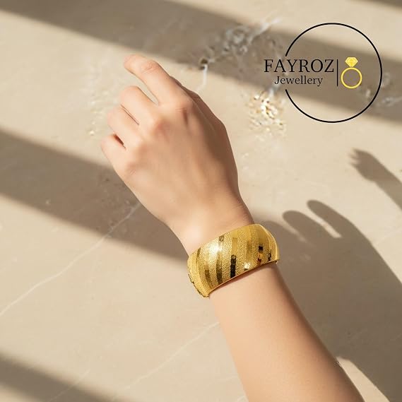 أساور نسائية جولد بلتيد متعددة الأشكال باللون الذهبي، تصميم فاخر وعصري، إكسسوارات أنيقة مناسبة للاستخدام اليومي والمناسبات والهدايا، تمنح إطلالة راقية من فيروز جوليري
