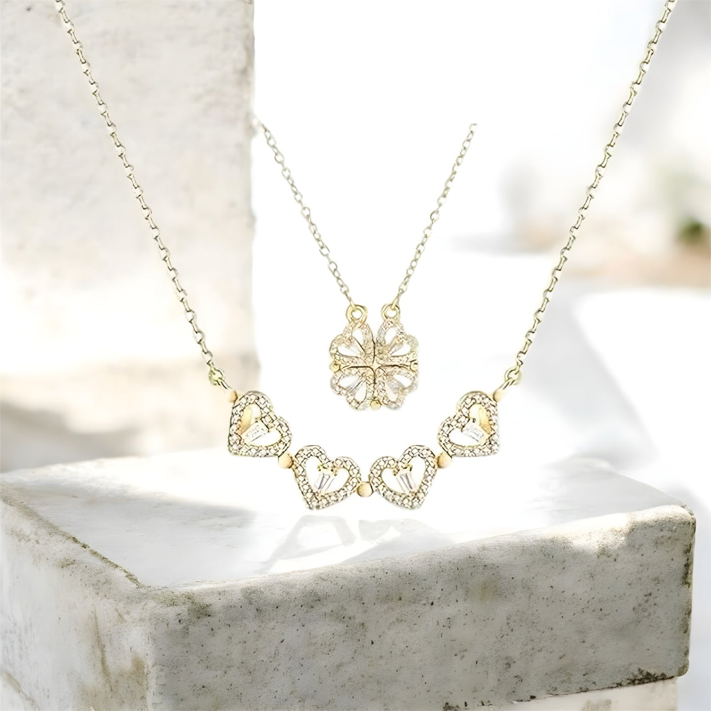 قلادة 2 في 1 على شكل زهرة البرسيم لطيفة قلب صغير من ستانلس ستيل مطلي بالذهب عيار 18 قيراط صغيرة ذهبية مفتوح للنساء انيقة هدايا لها -من فيروز جوليري .